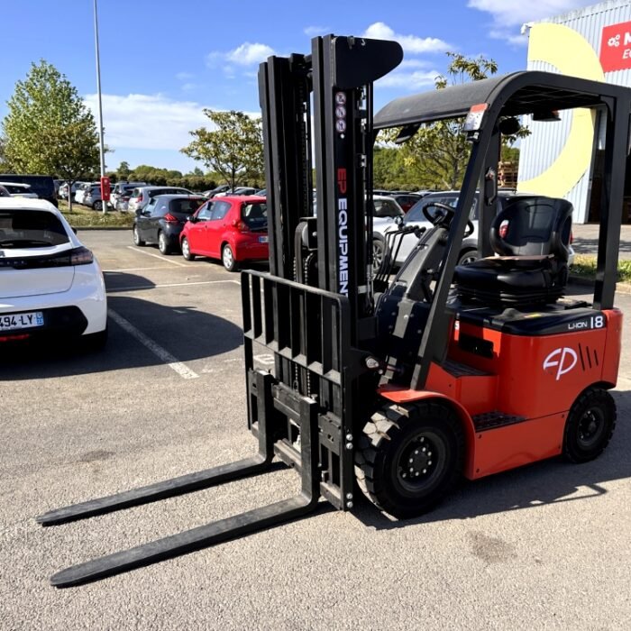 CHARIOT ÉLÉVATEUR ÉLECTRIQUE EP 2023