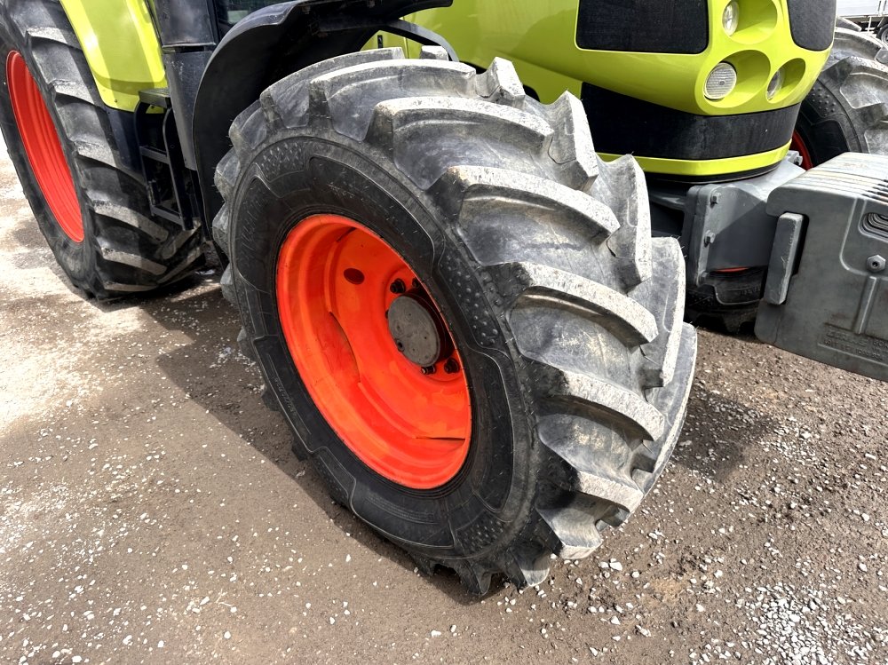 TRACTEUR AGRICOLE ARION 620 CIS – Image 10