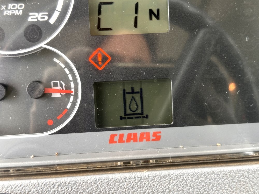 TRACTEUR AGRICOLE ARION 620 CIS – Image 24