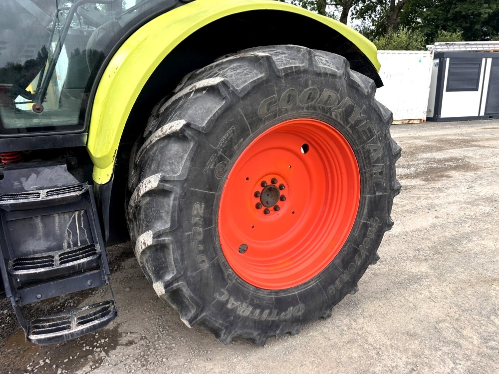 TRACTEUR AGRICOLE ARION 620 CIS – Image 8