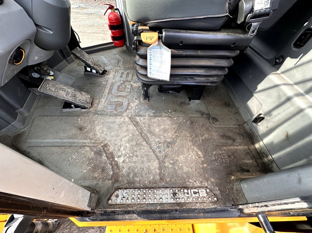 JCB CHARGEUSE SUR PNEUS 437 S5HT – Image 10