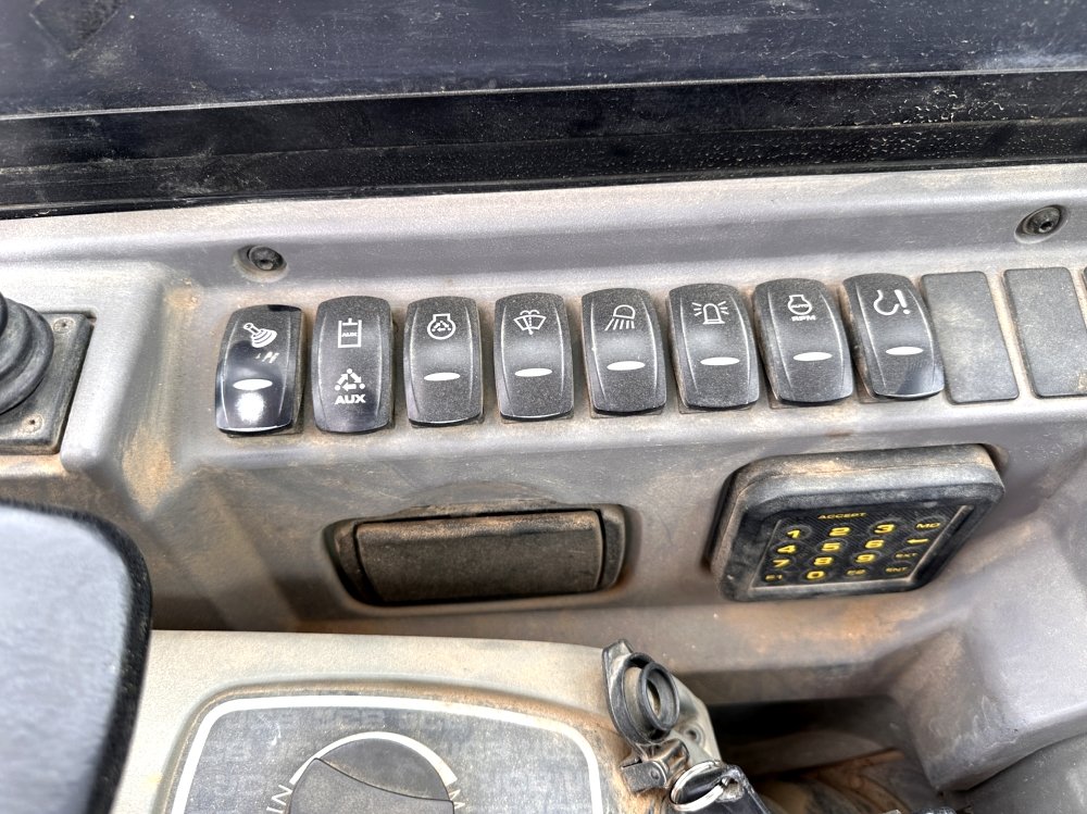 MIDI PELLE SUR CHENILLES JCB 85Z-1ECO – Image 11