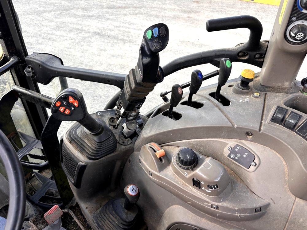 TRACTEUR AGRICOLE CASE IH FARMALL 100 – Image 9