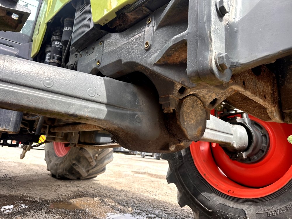 TRACTEUR AGRICOLE ARION 620 CIS – Image 12
