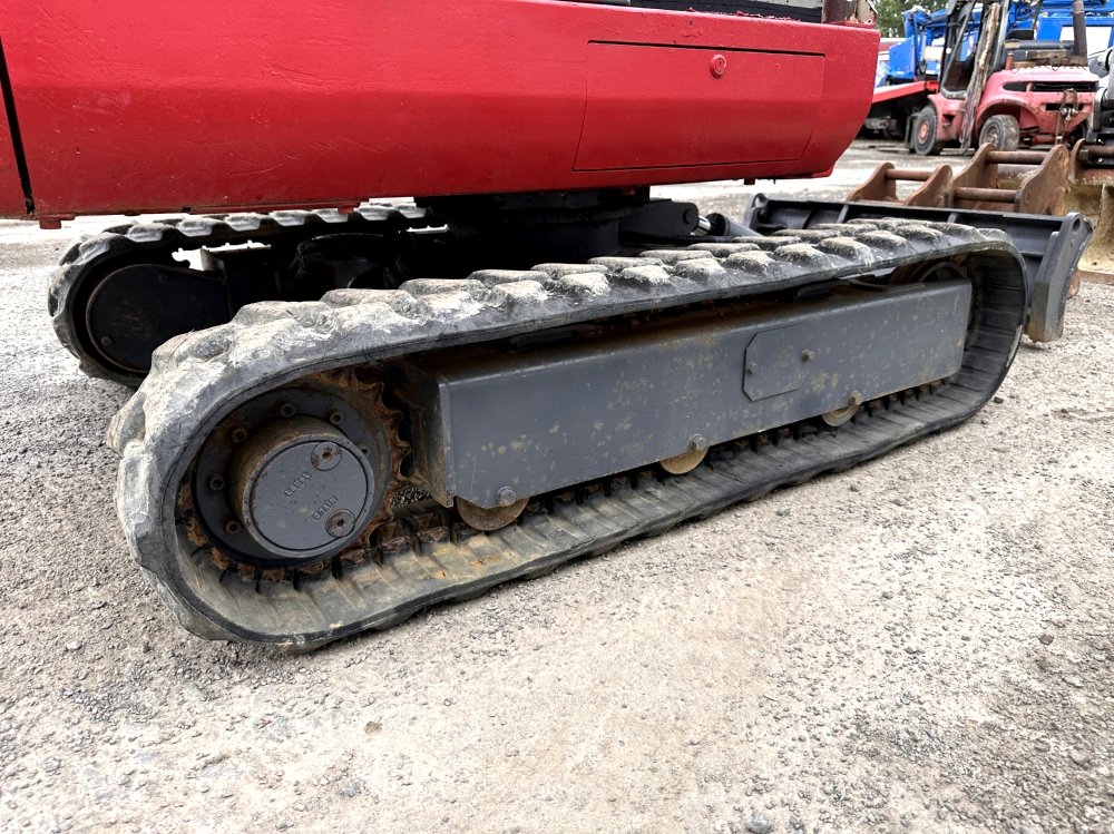 TAKEUCHI-MINI-PELLE SUR CHENILLES A VOIE VARIABLE TB016 – Image 8