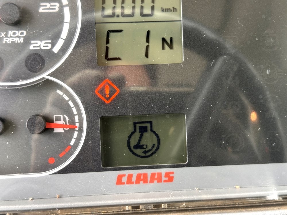 TRACTEUR AGRICOLE ARION 620 CIS – Image 23