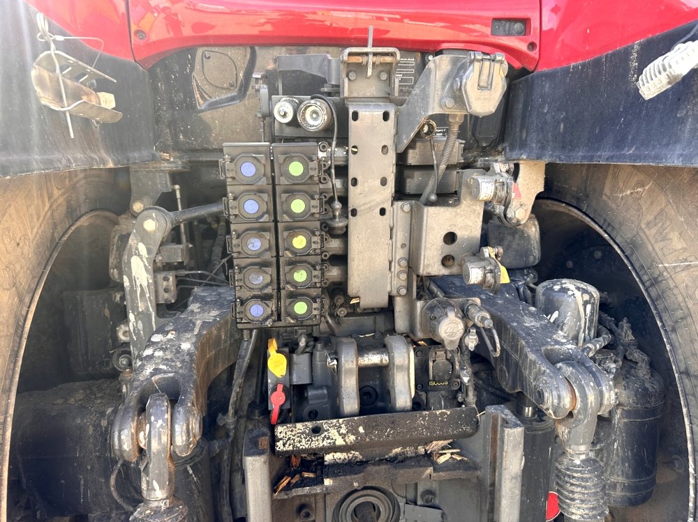 VALTRA-TRACTEUR AGRICOLE T 235 – Image 4