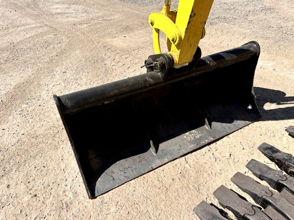 KOMATSU-MINI-PELLE SUR CHENILLES PC08UU-1F – Image 10