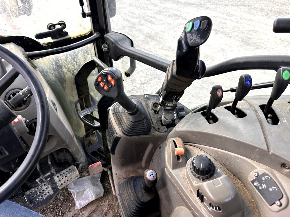 TRACTEUR AGRICOLE CASE IH FARMALL 100 – Image 10