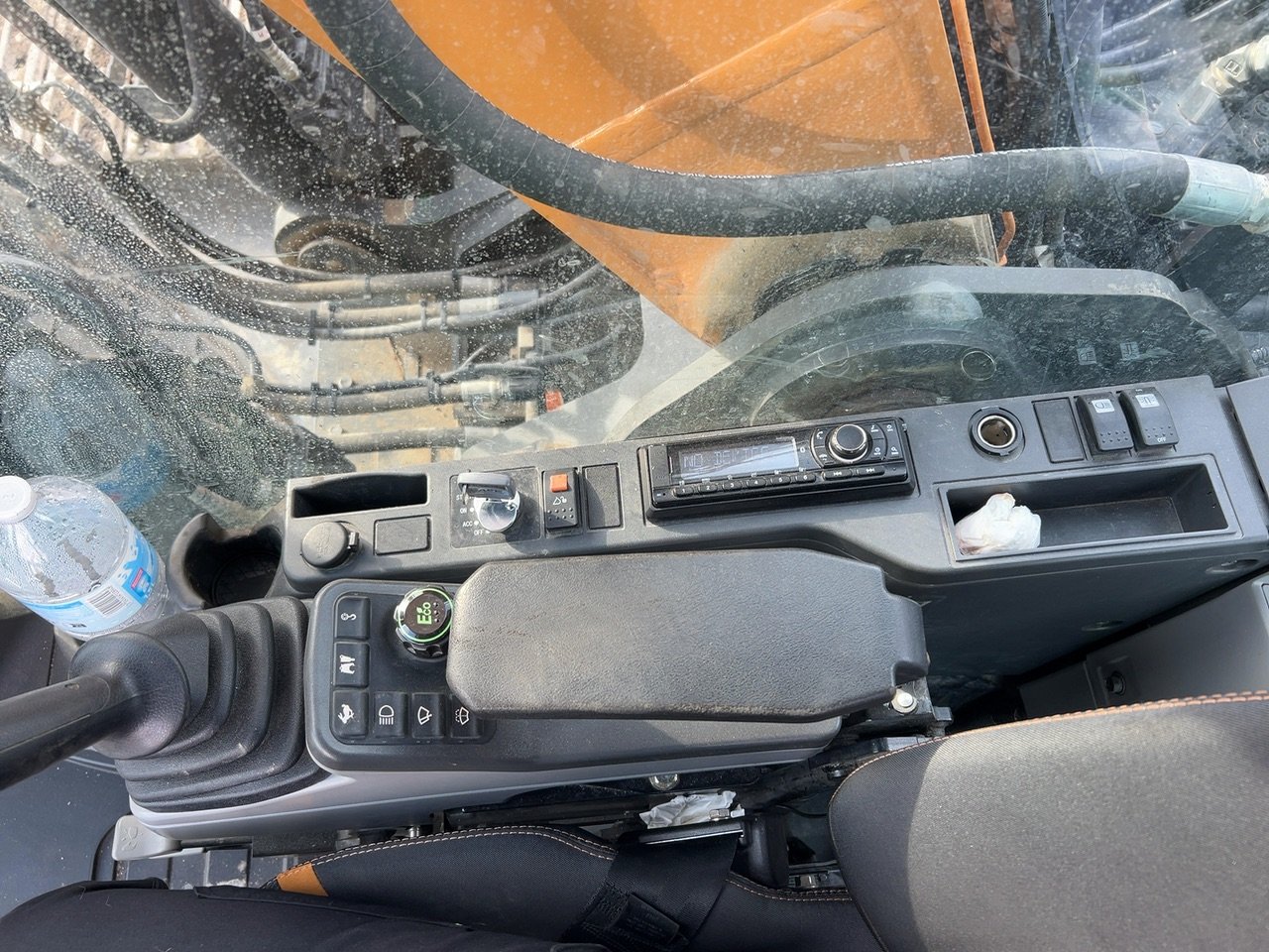 PELLE SUR CHENILLES CASE CX250E NLC – Image 9