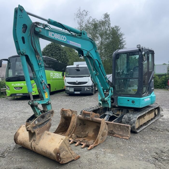 KOBELCO MINI PELLE SK 58 SRX-7 AVEC 3 GODET
