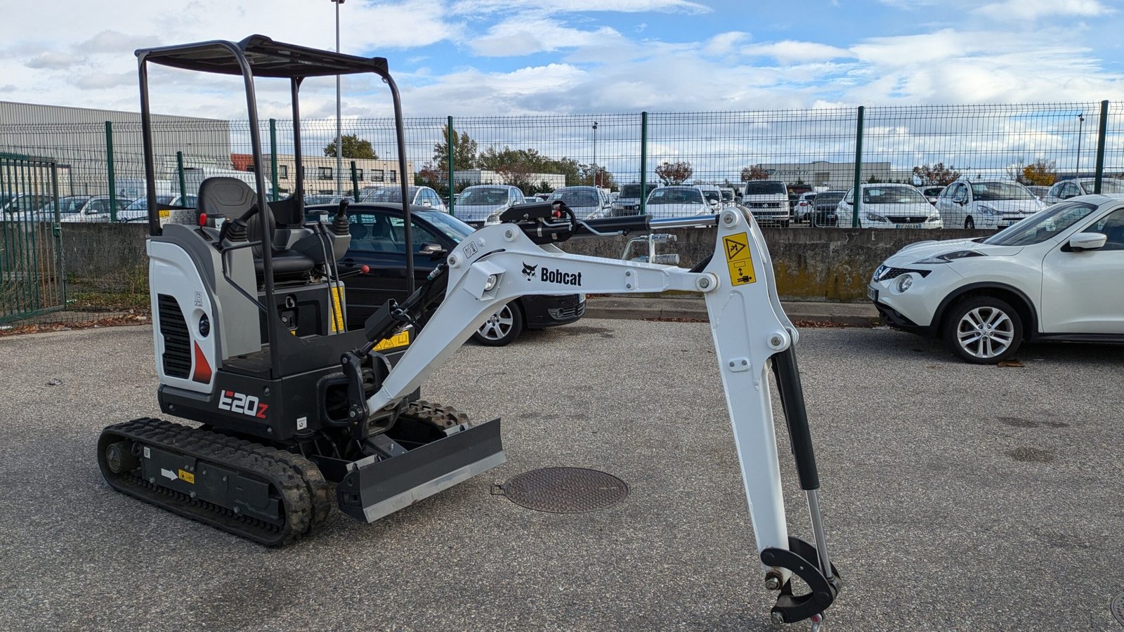 MINI PELLE BOBCAT E20Z 2024 SANS GOGETS – Image 9