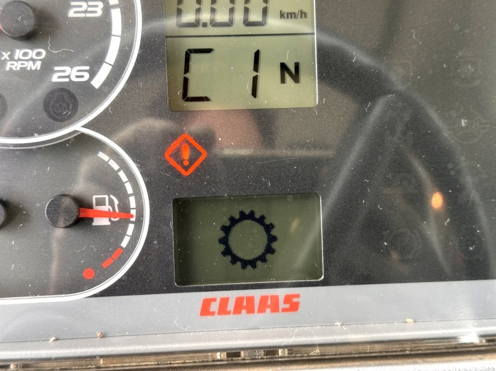 TRACTEUR AGRICOLE ARION 620 CIS – Image 21