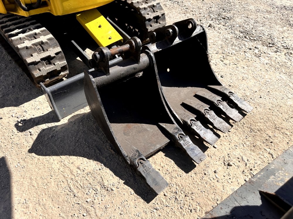 KOMATSU-MINI-PELLE SUR CHENILLES PC08UU-1F – Image 13