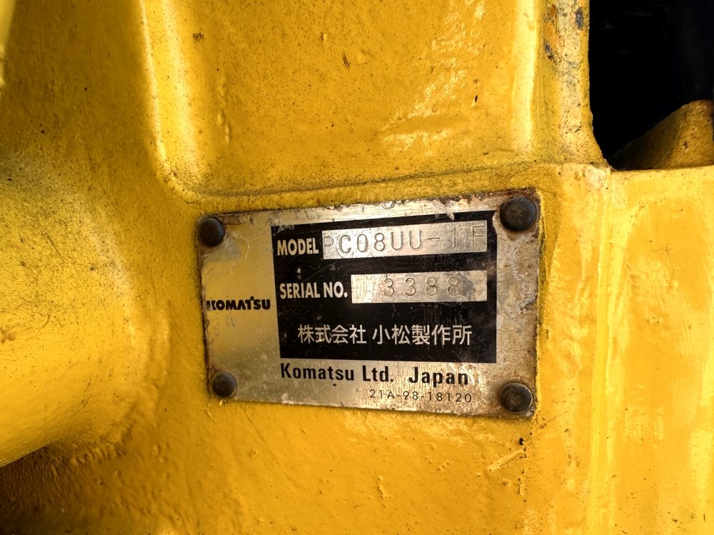 KOMATSU-MINI-PELLE SUR CHENILLES PC08UU-1F – Image 12