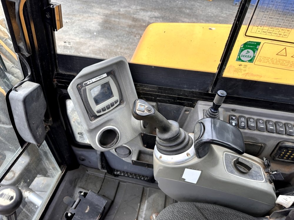 MIDI PELLE SUR CHENILLES JCB 85Z-1ECO – Image 21