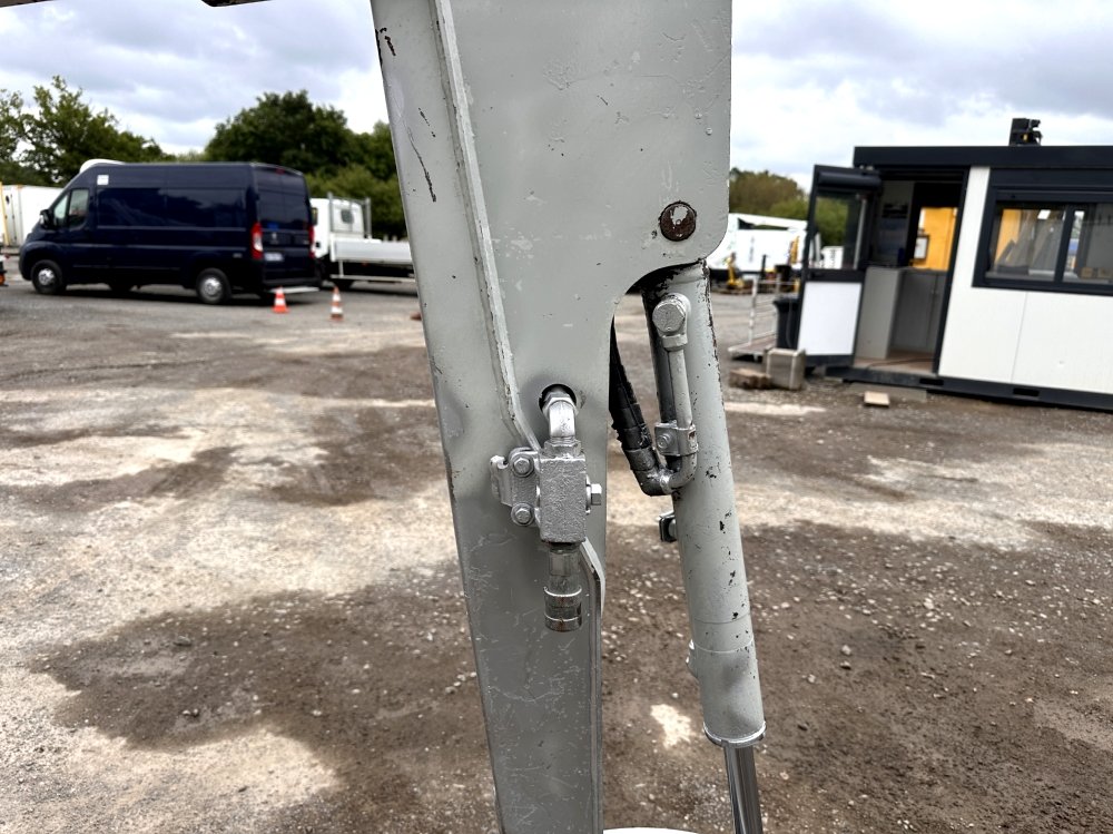 TAKEUCHI-MINI-PELLE SUR CHENILLES A VOIE VARIABLE TB016 – Image 14