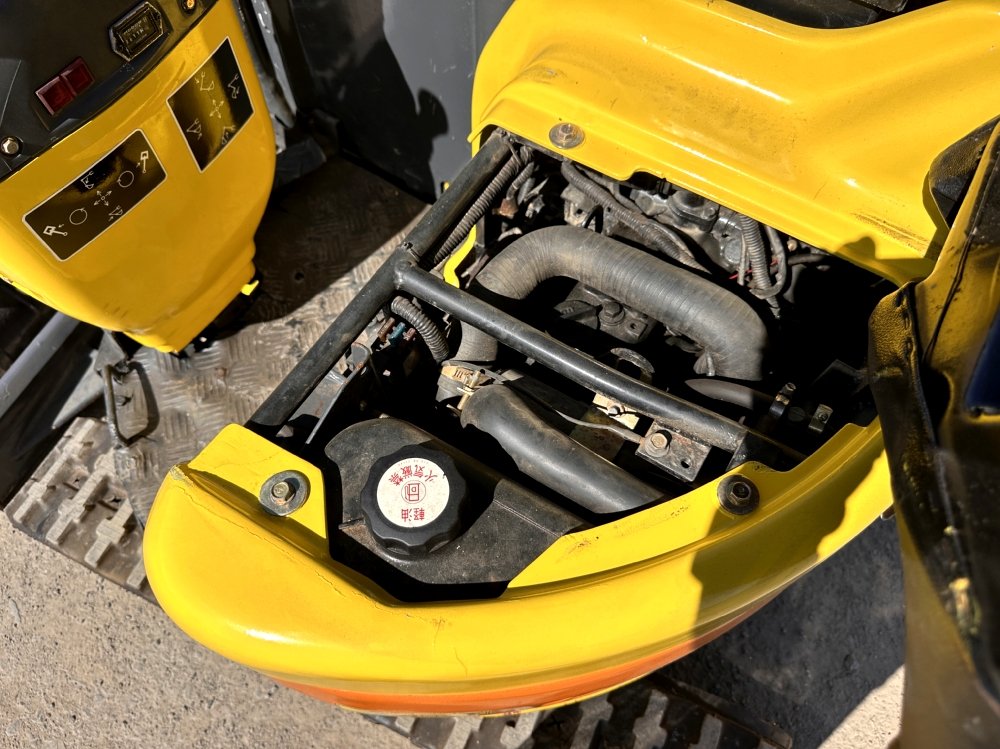 KOMATSU-MINI-PELLE SUR CHENILLES PC08UU-1F – Image 15