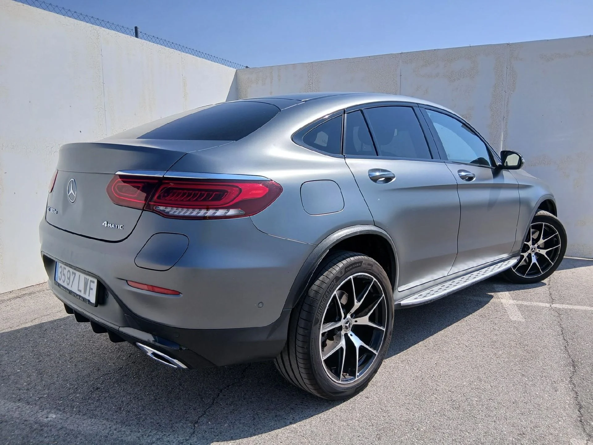 MERCEDES-BENZ GLC 300 E-Coupé 2022 – Image 3