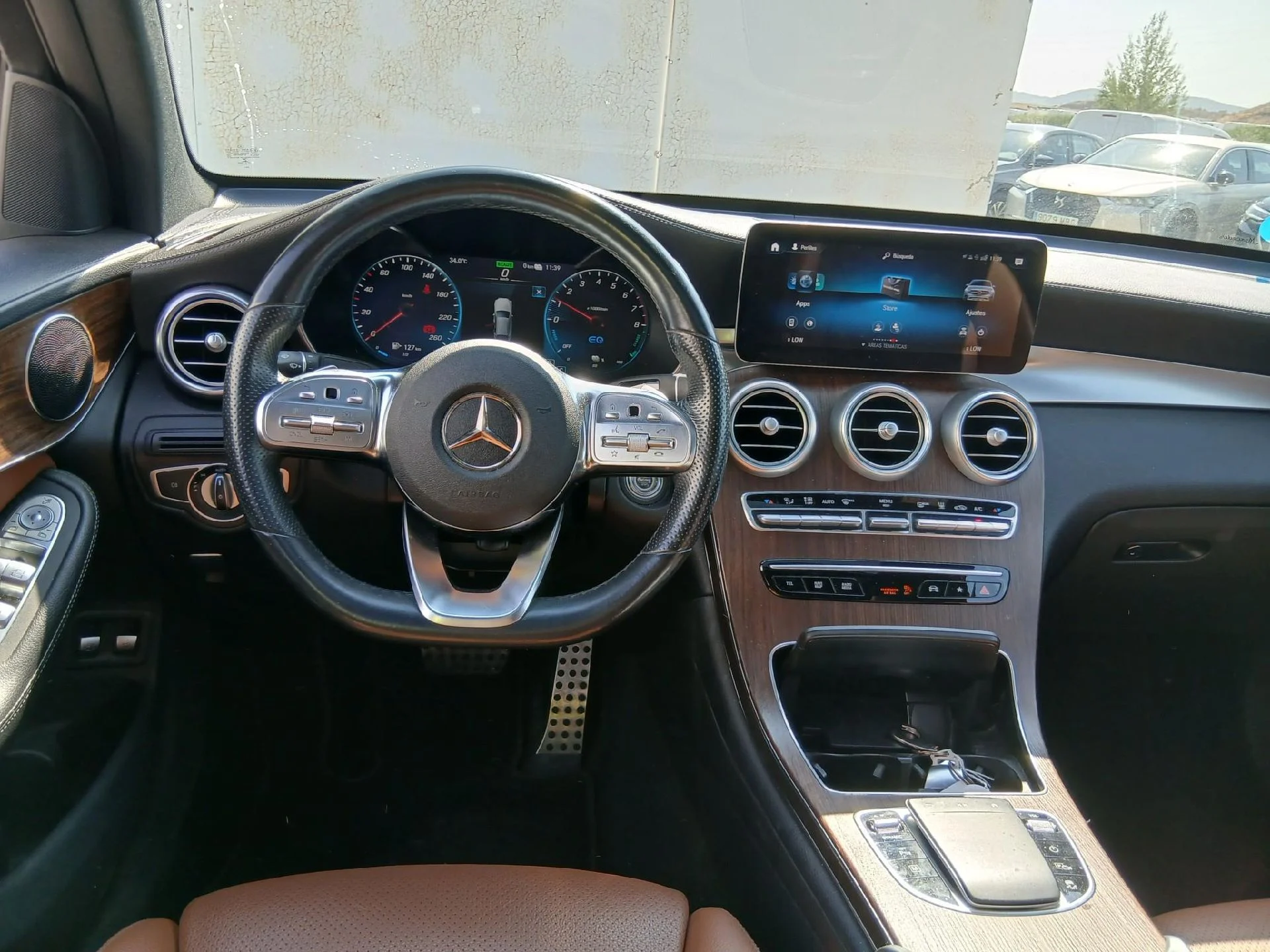 MERCEDES-BENZ GLC 300 E-Coupé 2022 – Image 4