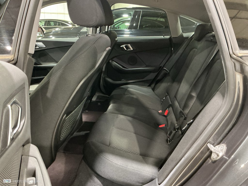 BMW 2 Gran Coupé 218iA 2020 – Image 9