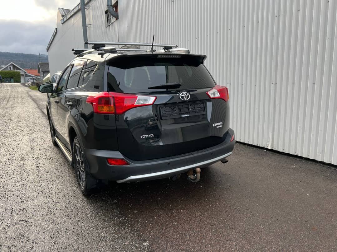 TOYOTA RAV4 151 VVT-i Life AWD MultiDrive S – Image 19
