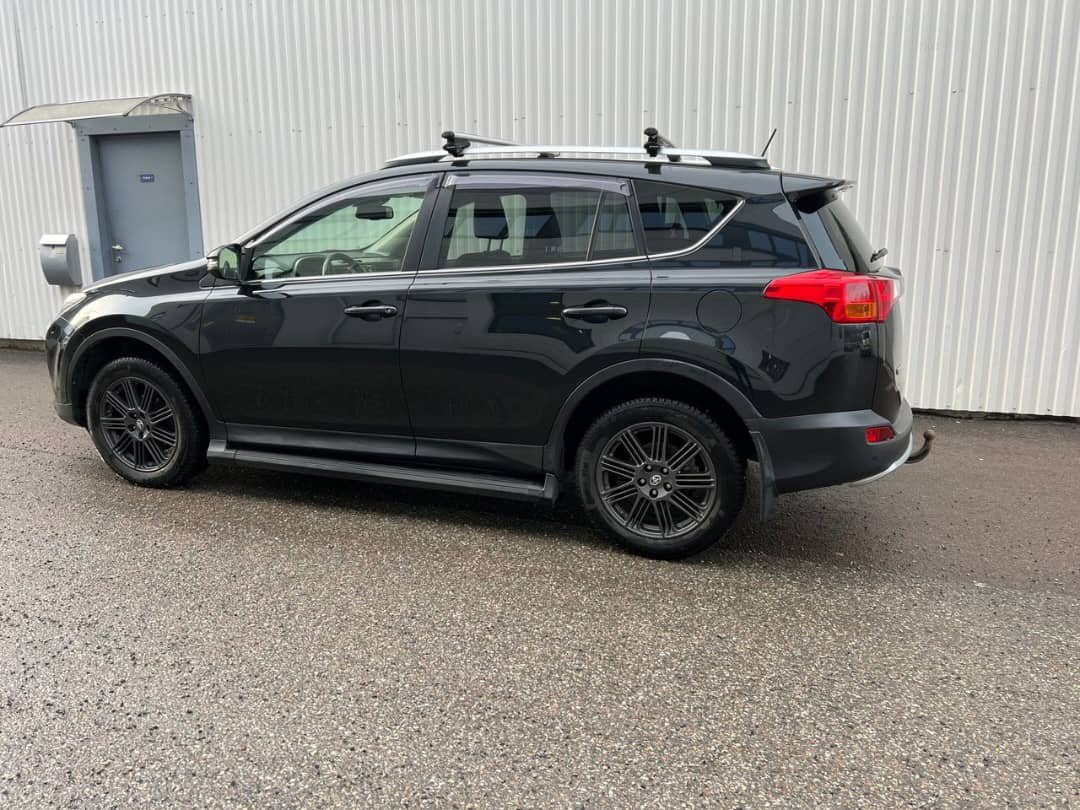 TOYOTA RAV4 151 VVT-i Life AWD MultiDrive S – Image 14