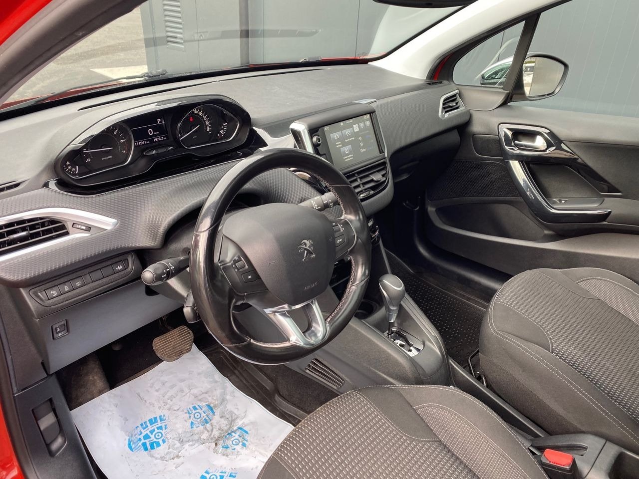PEUGEOT 208 1.2 100ch S&S Style – Image 7