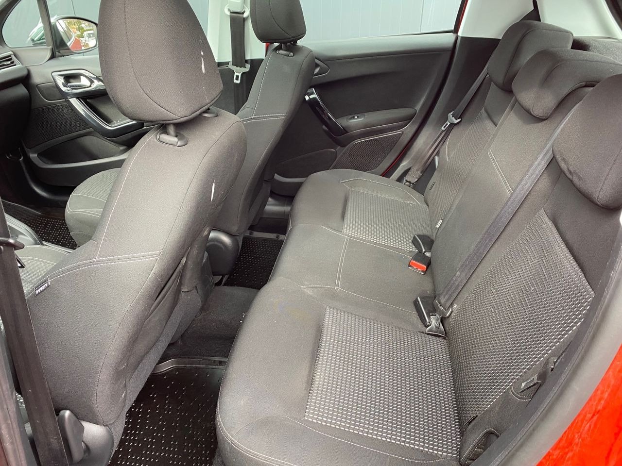 PEUGEOT 208 1.2 100ch S&S Style – Image 8