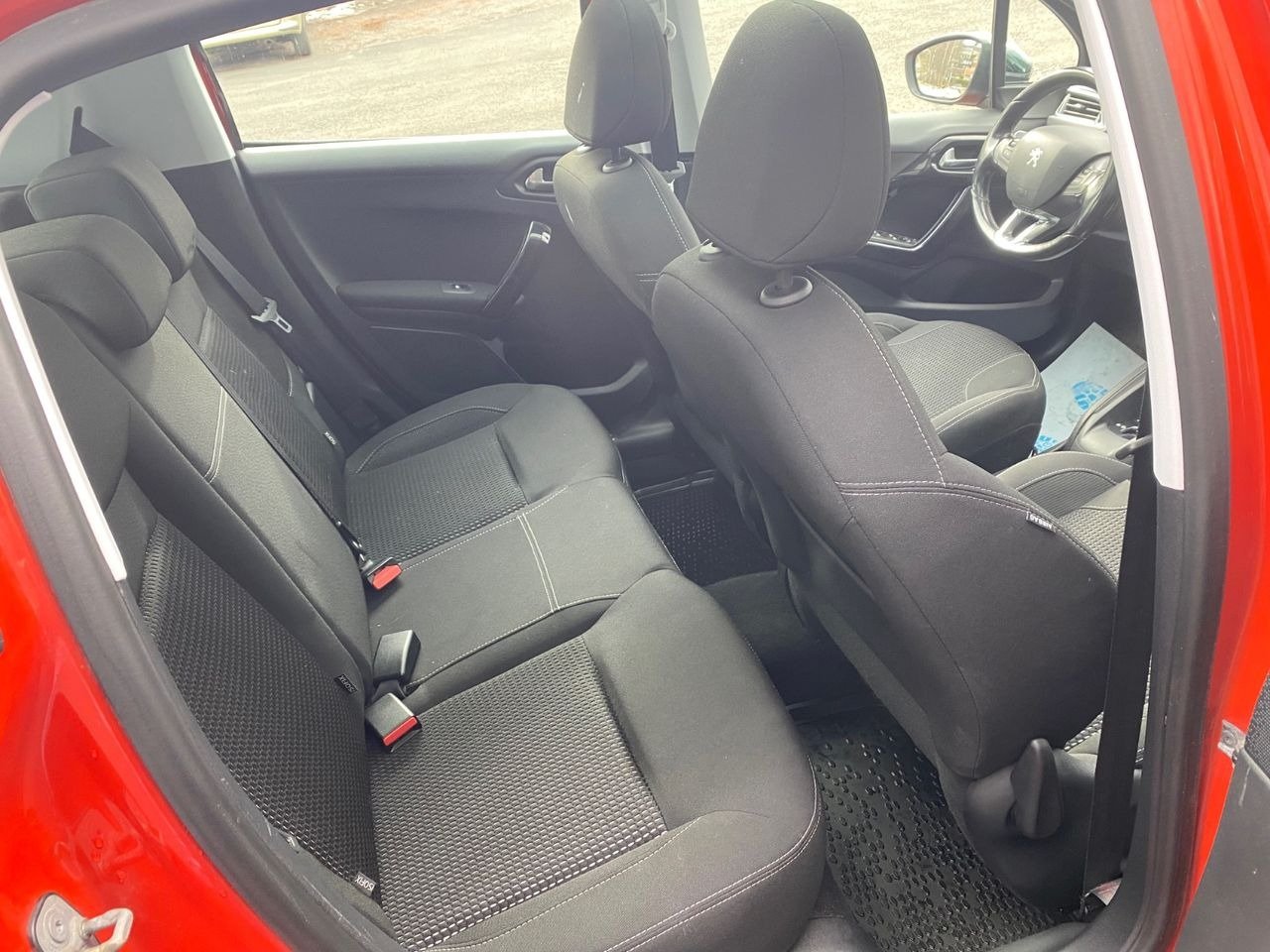 PEUGEOT 208 1.2 100ch S&S Style – Image 11